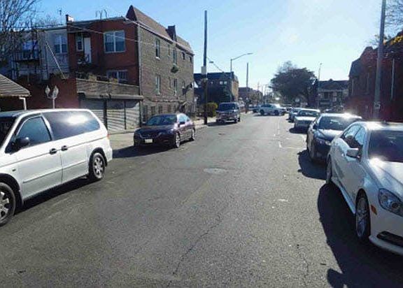 2nd image of 606 E 91st St