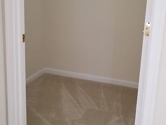 3rd image of 2502 Driftwood Ct APT 1D