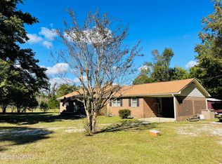 792 Roberts Rd, Newport, NC 28570