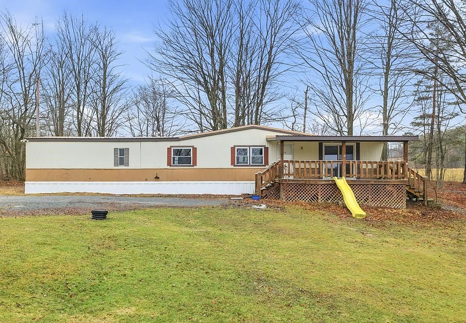 1st image of 77 Decker Hill Rd