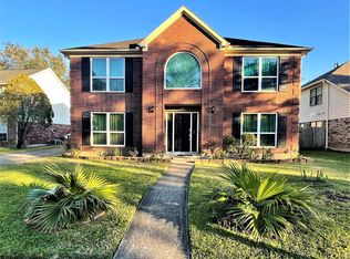 834 Island Meadow Ct, Houston, TX 77062