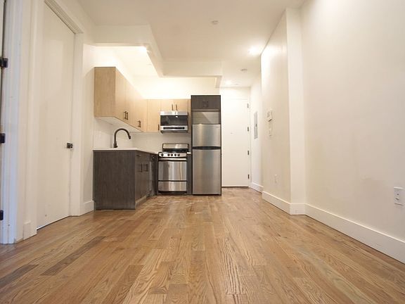 3rd image of 1689 Sterling Pl #3A