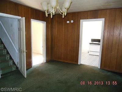 4th image of 330 E Edgerton St