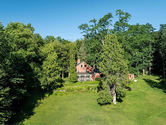 2nd image of 1472 Carpenter Hill Road