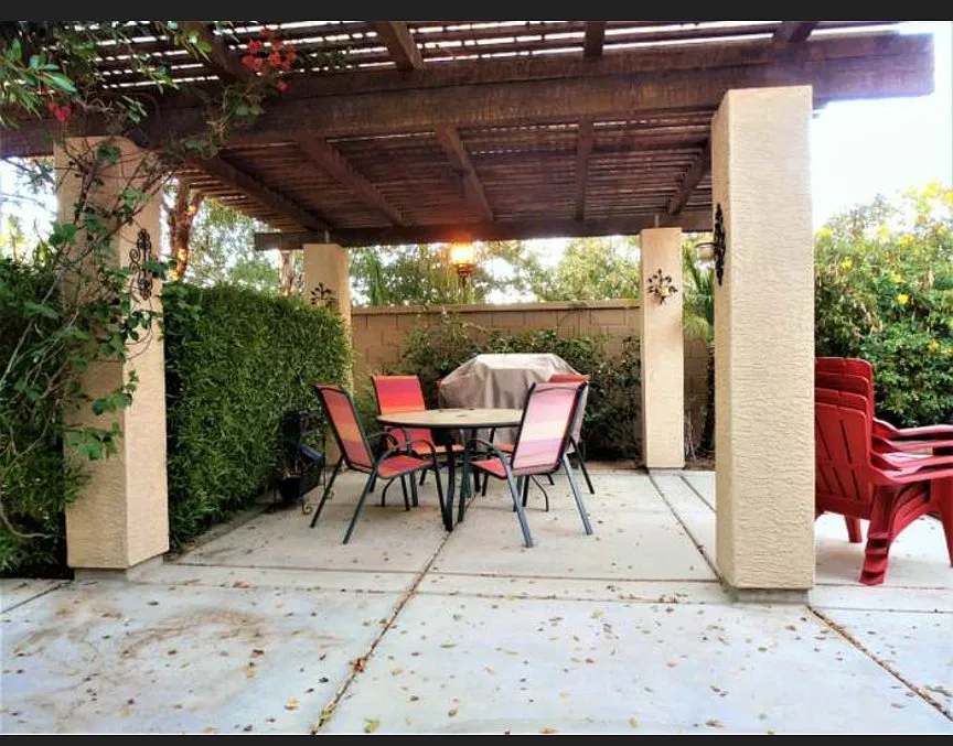 3 bed, 2155 sqft, $1,600 — Photo 4