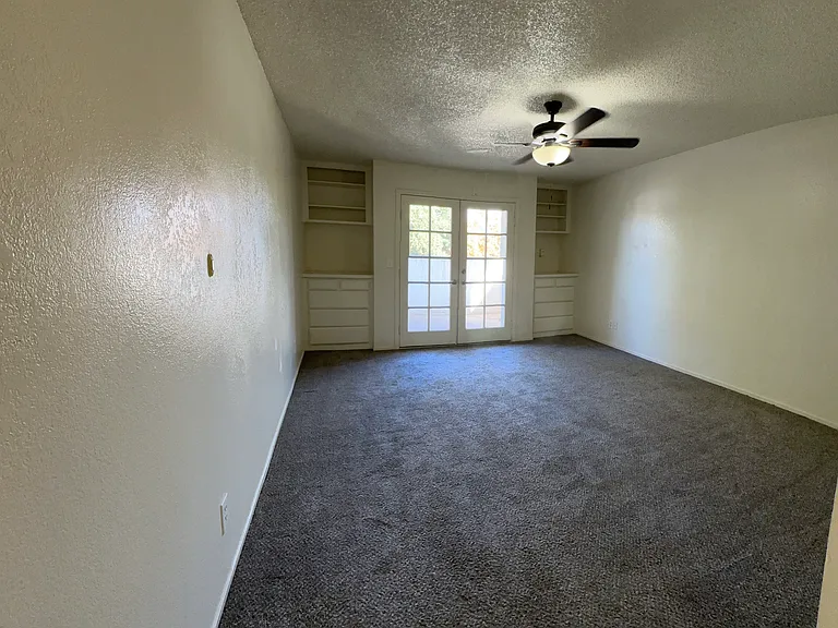 4527 W Providence Ave — Photo 13