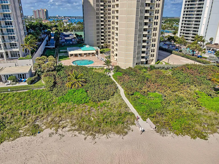 2800 N Ocean Dr #A — Photo 27