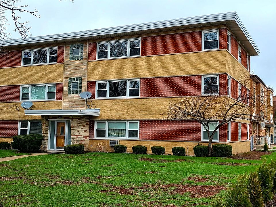 1st image of 3401 N Plainfield Ave #2S