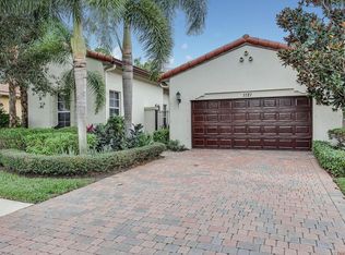 1121 Vintner Blvd, Palm Beach Gardens, FL 33410