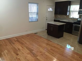 1142 W Taylor St, Chicago, IL 60607