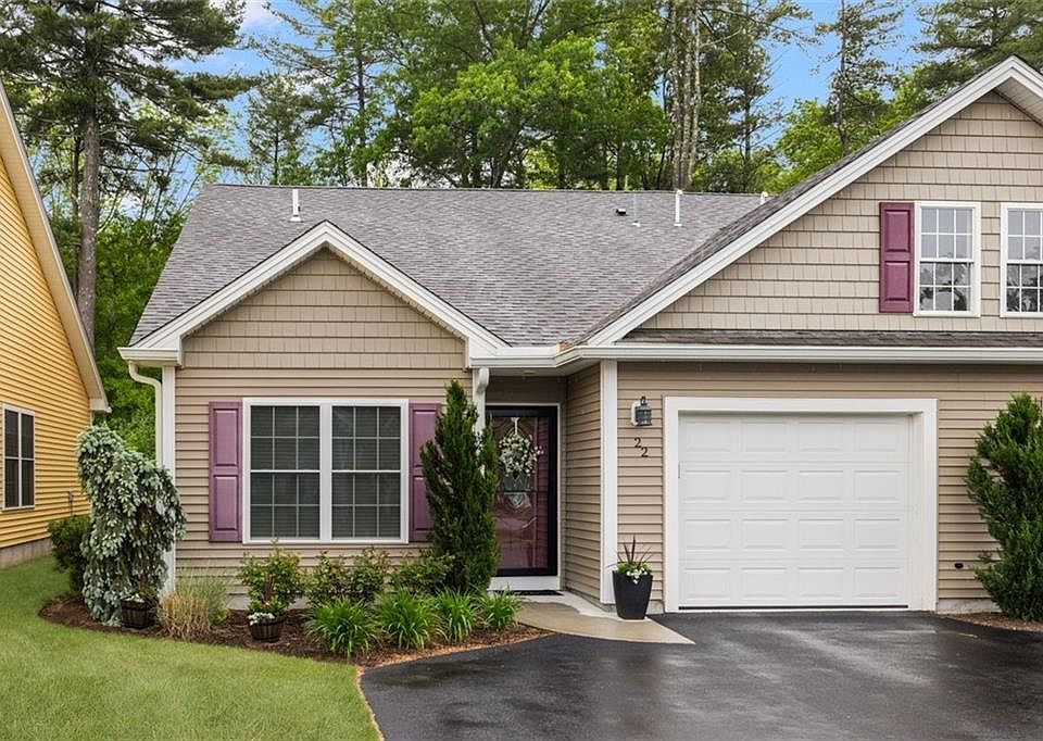 1st image of 22 Rivers Edge Dr