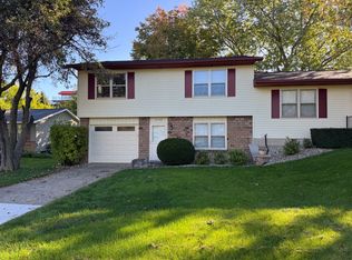 6102 Campus Park Ave SE, Grand Rapids, MI 49508