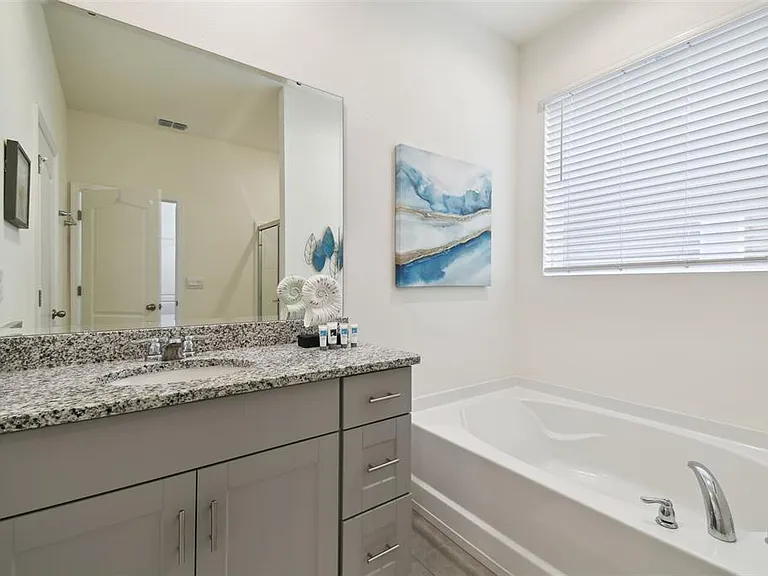 7704 Oakmoss Loop — Photo 62