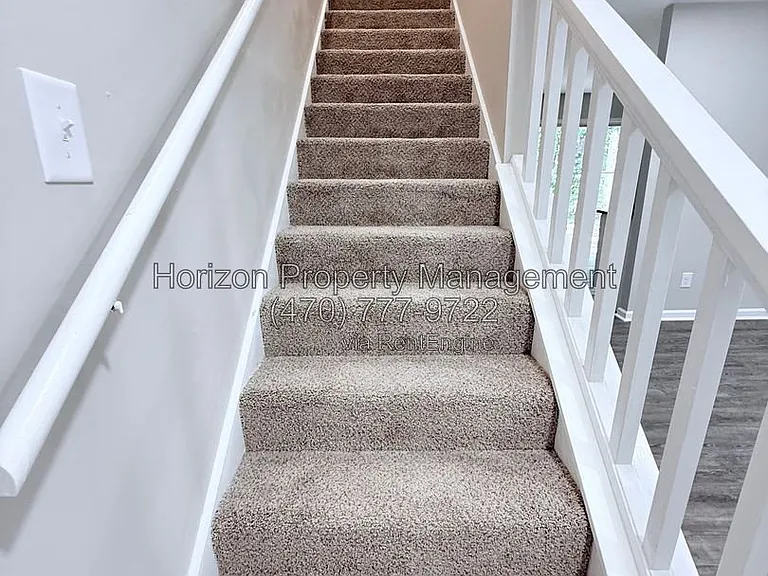 4042 Hidden Hollow Ter #B — Photo 9