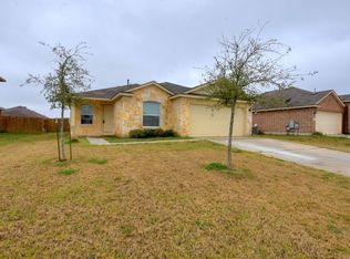 310 Pack Horse Dr, Bastrop, TX 78602
