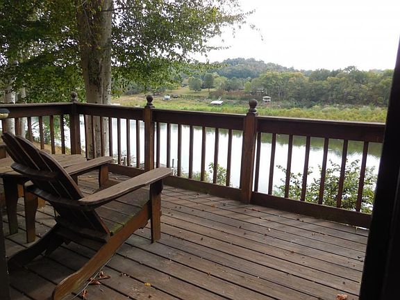 2nd image of 414 Lake Haven Dr