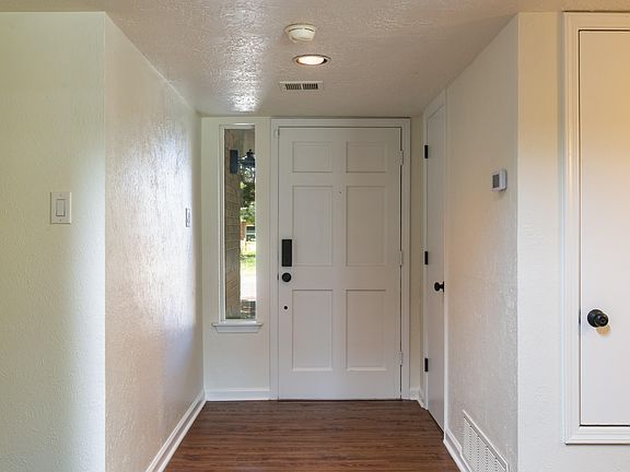 2nd image of 8308 Janis Dr NE