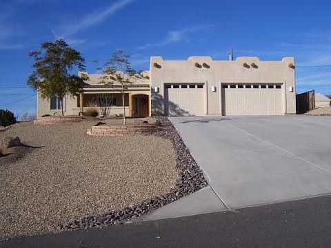 1st image of 3931 Big Horn Dr