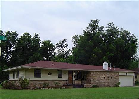 1st image of 1200 Leslie Ln