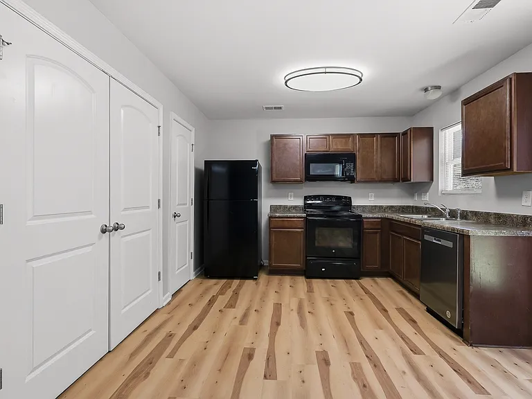 152 Evvalane Dr — Photo 18
