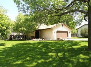8924 Bass Creek Ct N, Brooklyn Park, MN 55428