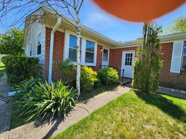 20 Hudson Parkway, Whiting, NJ 08759