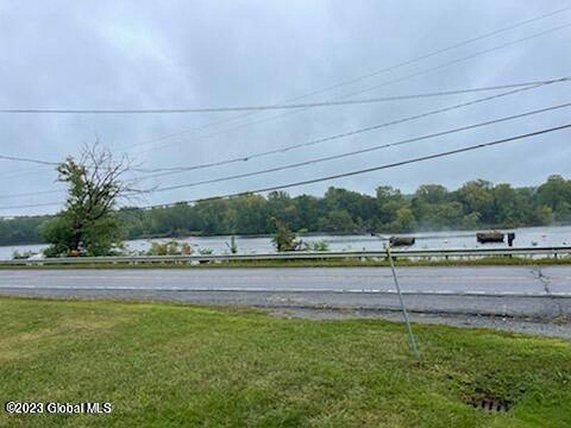 2nd image of 224 Route 4 N
