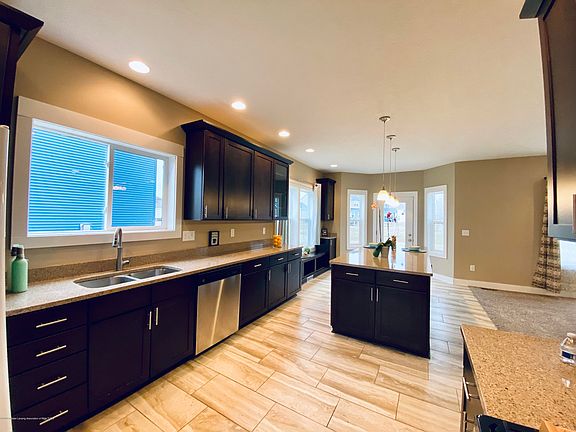 5th image of 1560 Maiden Ln