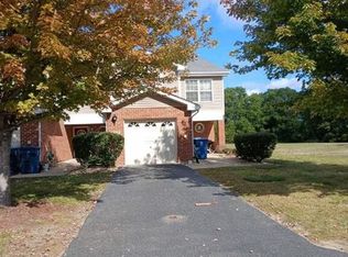 1910 Stonegate Dr, Calumet City, IL