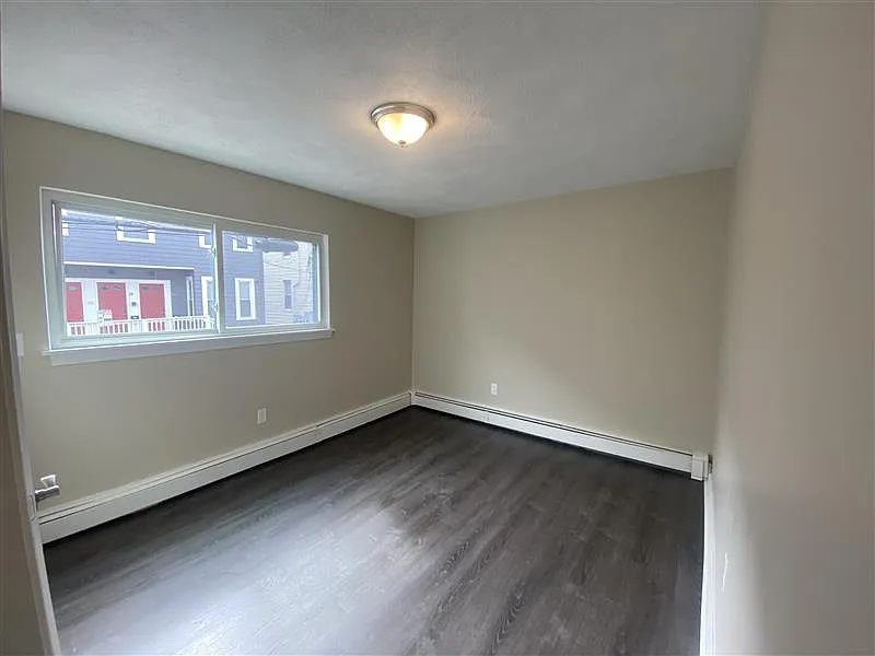 2 bed, 999 sqft, $3,000 — Photo 2