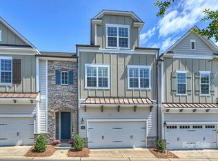 9030 Boling Green Dr, Charlotte, NC 28277