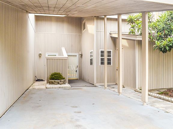 4th image of 26 Royalgate Dr