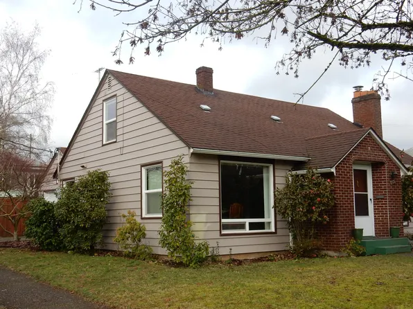 900 E 28th St, Vancouver, WA 98663