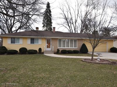 911 Diane Ave, Elgin, IL, 60123