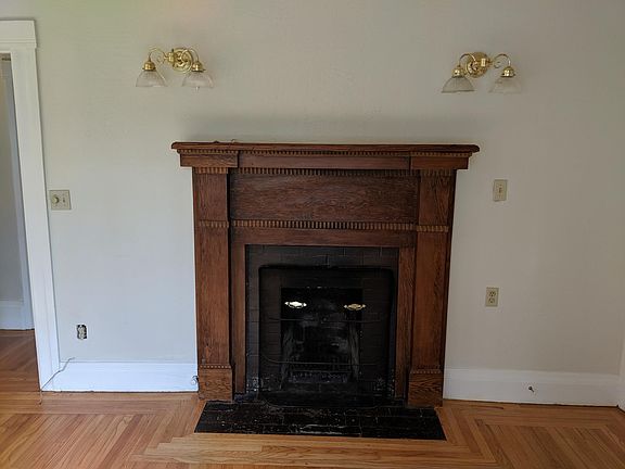 2nd image of 414 Lester Ave