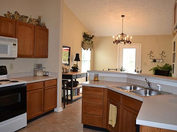 5th image of 17138 Linda Way