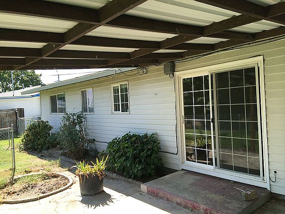 3rd image of 1958 W 12th Ave