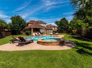 6803 Lagoon Dr, Grand Prairie, TX 75054