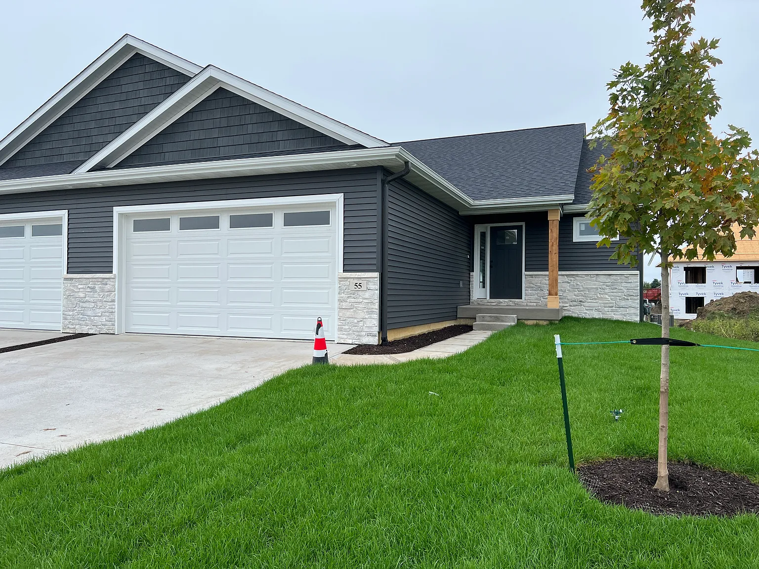4 bed, 2577 sqft, $3,100 — Photo 2