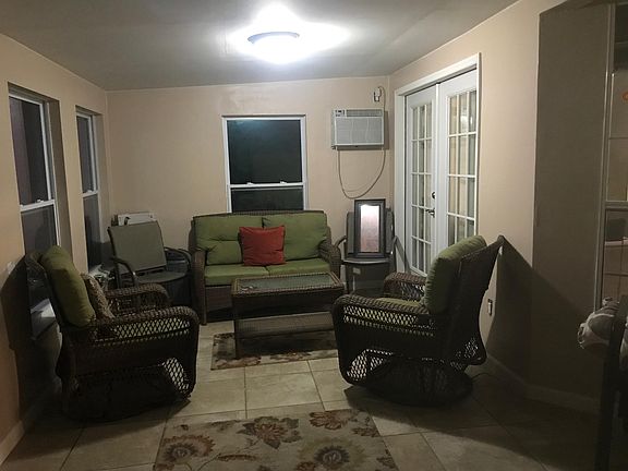 3rd image of 4909 Leah Ln