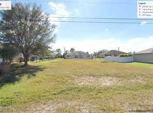 526 NE Van Loon Ln, Cape Coral, FL 33909