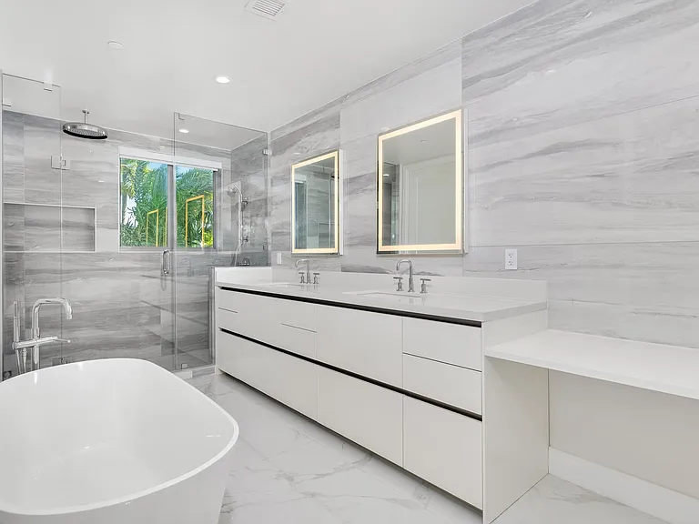 495 E Royal Palm Rd #201 — Photo 20