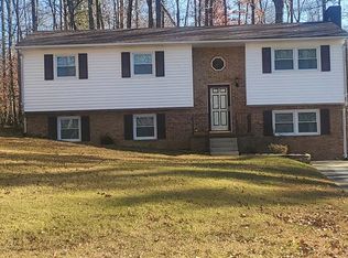 125 Leslie Ln, Danville, VA 24541