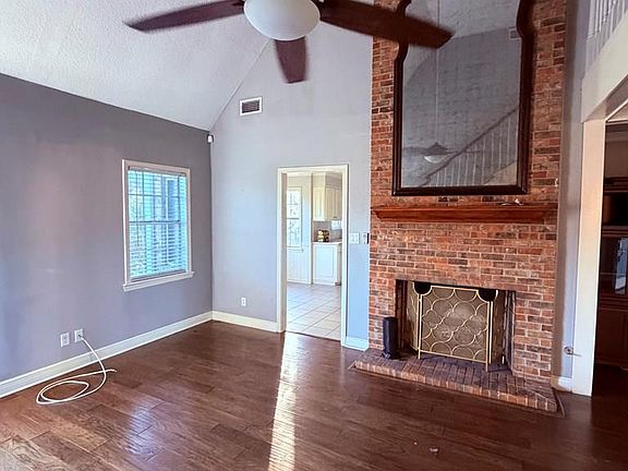 3rd image of 241 Wildwood Dr