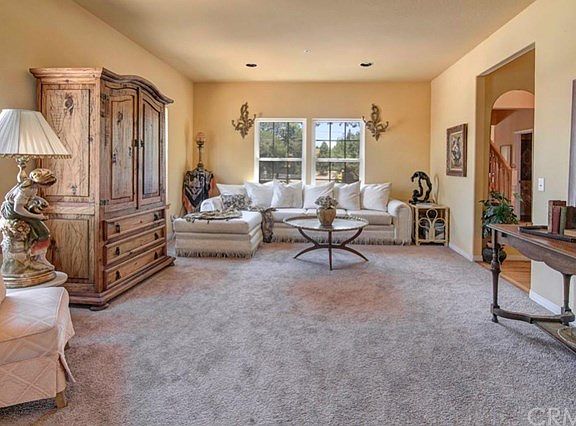 5th image of 1228 Klondike Dr