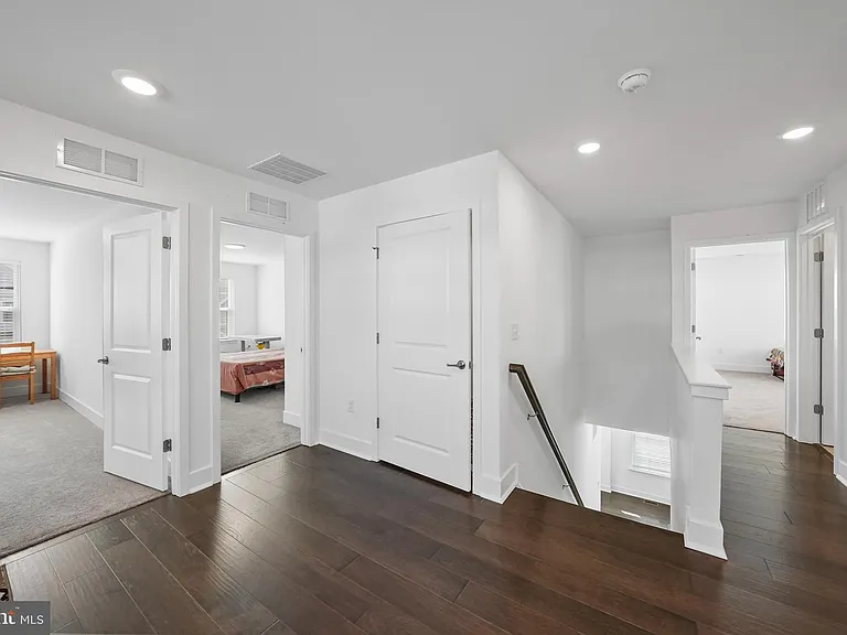 4 William Boyer Dr — Photo 31