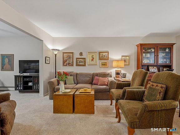 5th image of 200 Woodmont Avenue #118
