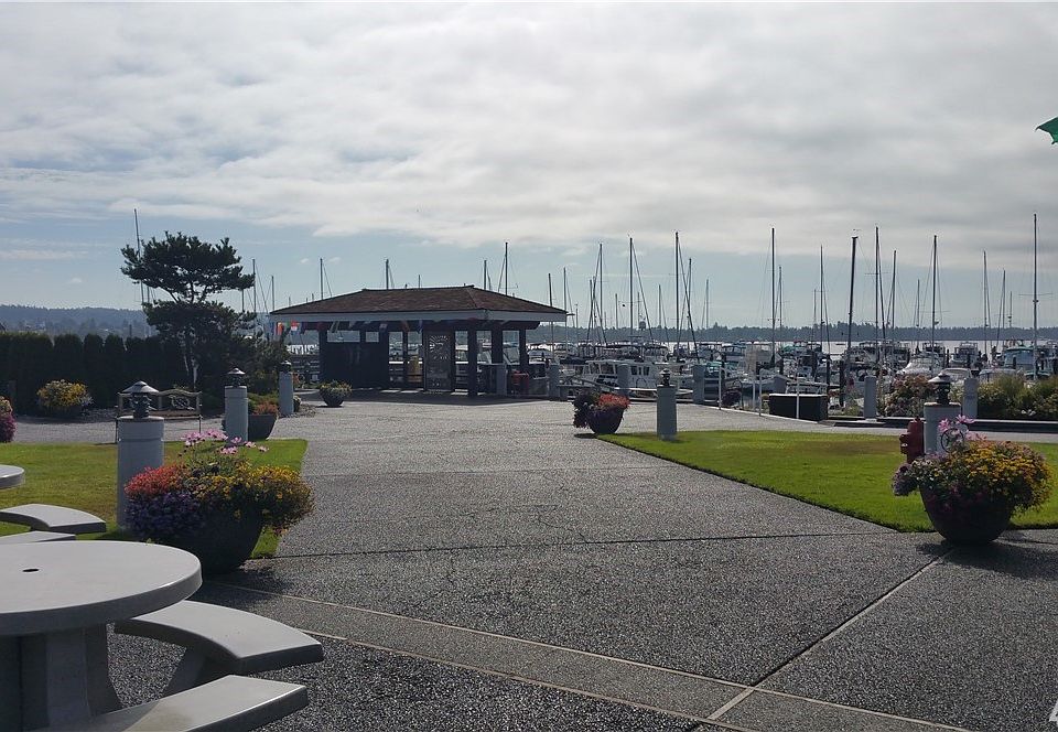 2nd image of 9540 Semiahmoo Pkwy #C8