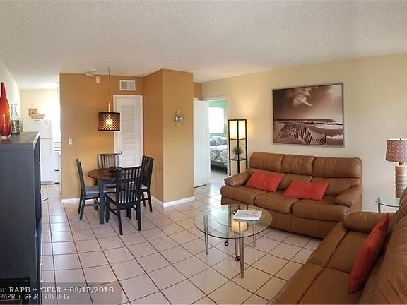 3rd image of 3225 NE 16th St #15