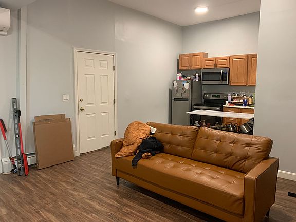 5th image of 287 Main St #202